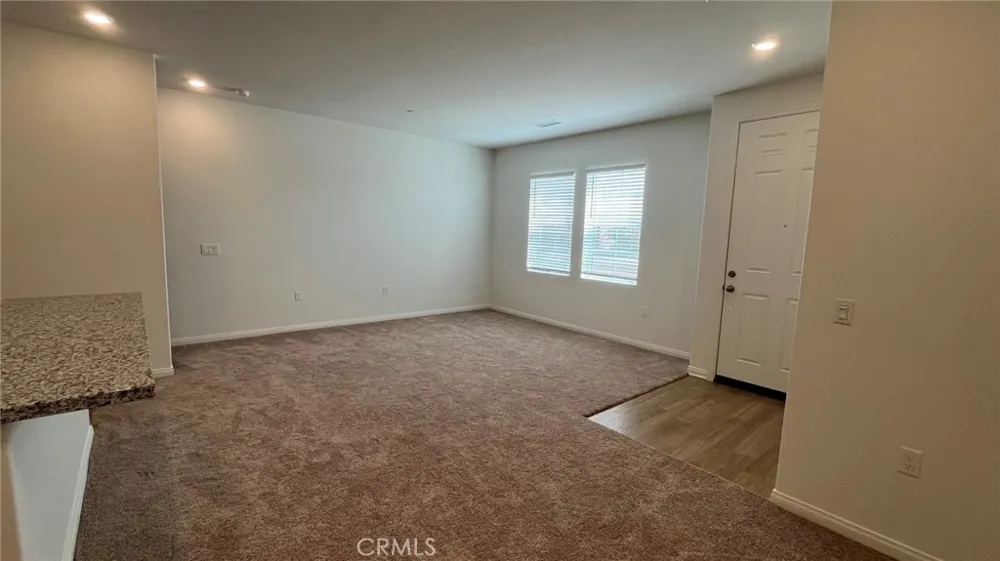 4285 E Carmel Privado Ontario, CA 91761