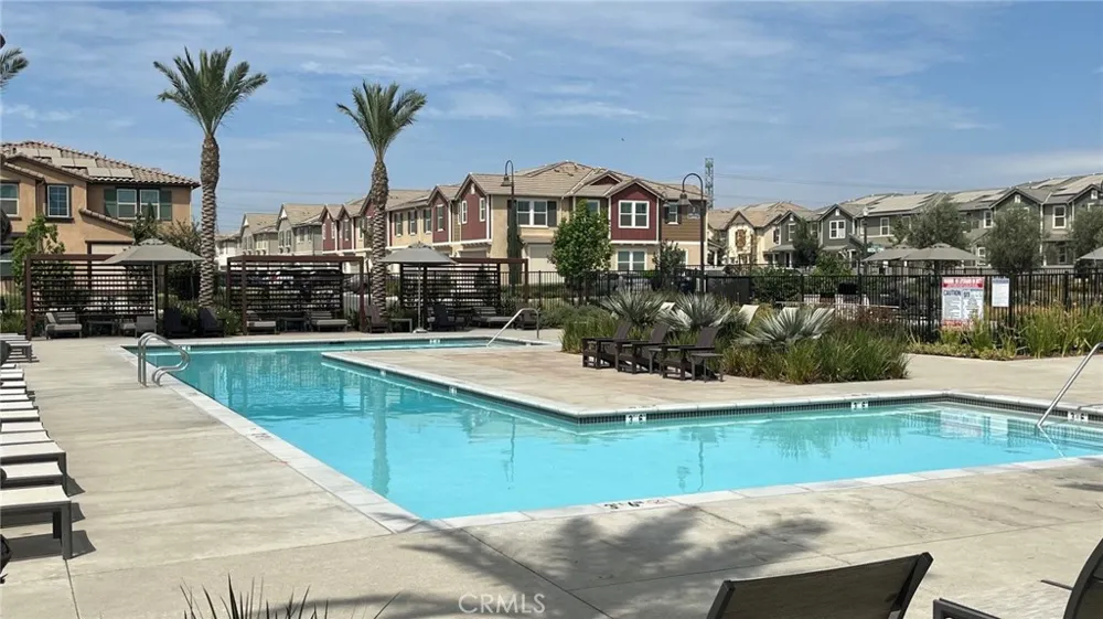 4285 E Carmel Privado Ontario, CA 91761