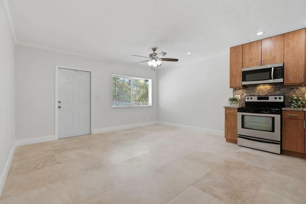 1872 NE 46TH STREET #D10 Fort Lauderdale, FL 33308