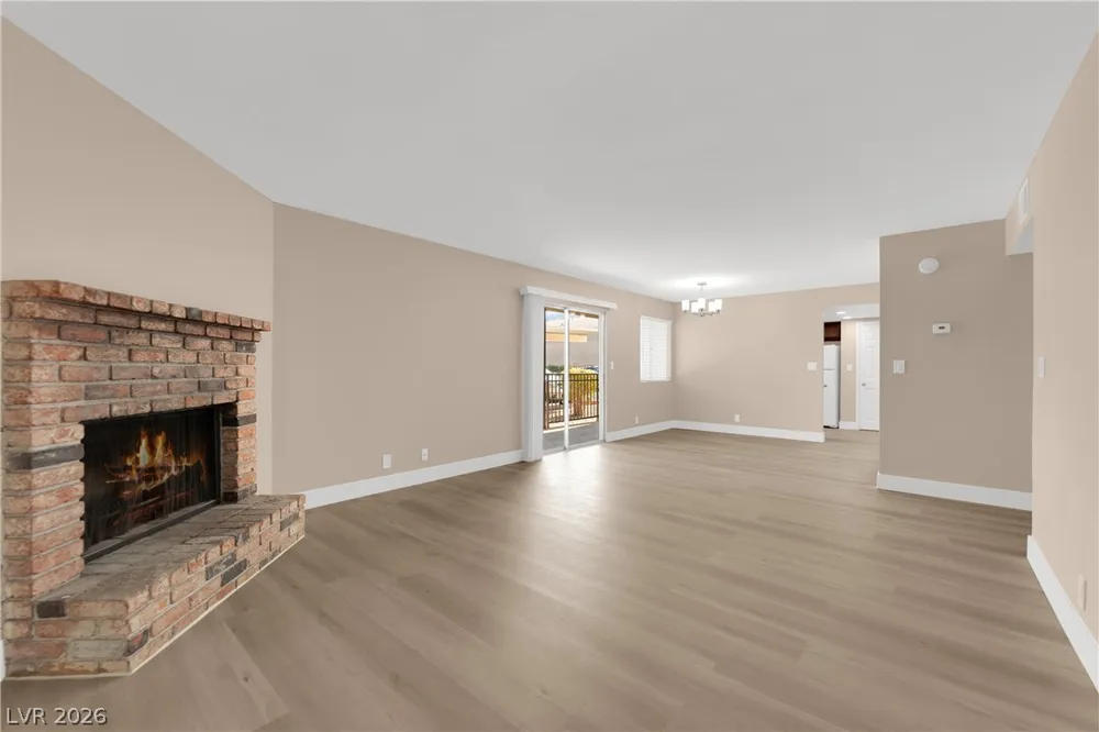 5386 River Glen Drive #349 Las Vegas, NV 89103