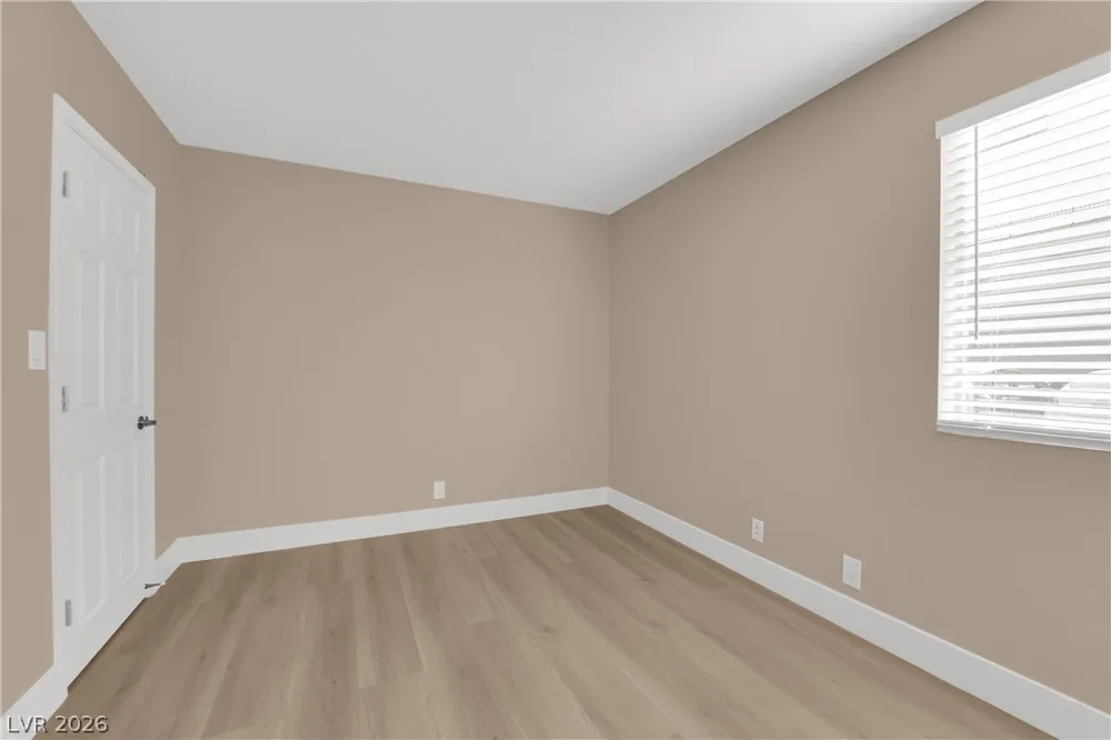 5386 River Glen Drive #349 Las Vegas, NV 89103