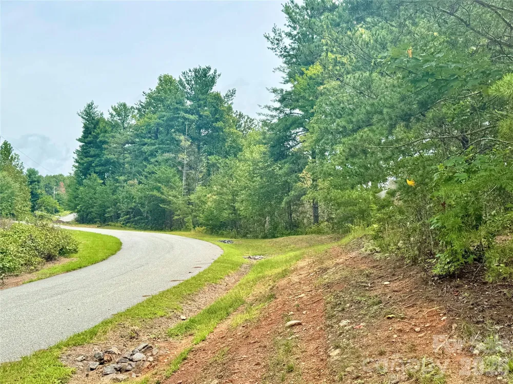 1.46 acres, Lot 48 Tomahawk Ridge Drive #Lot 48 Lenoir, NC 28645