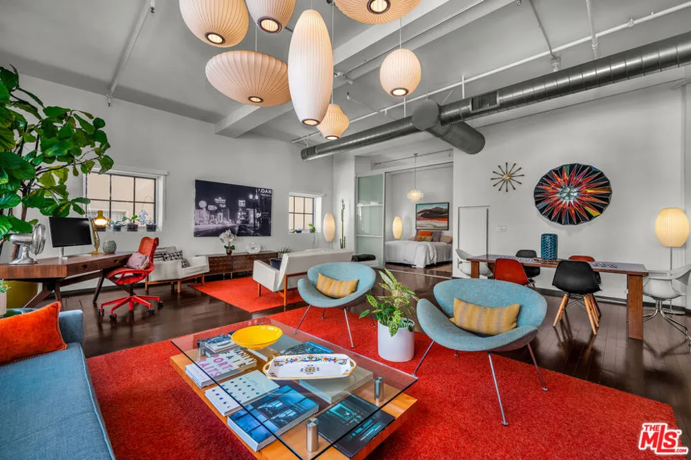 1645 Vine Street #402 Los Angeles, CA 90028