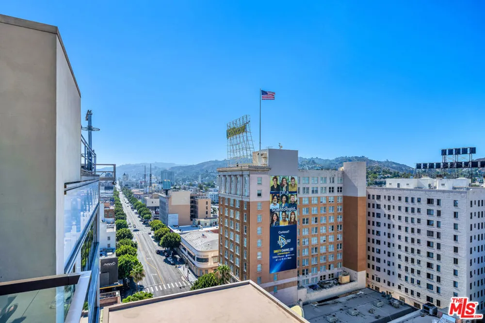 1645 Vine Street #402 Los Angeles, CA 90028