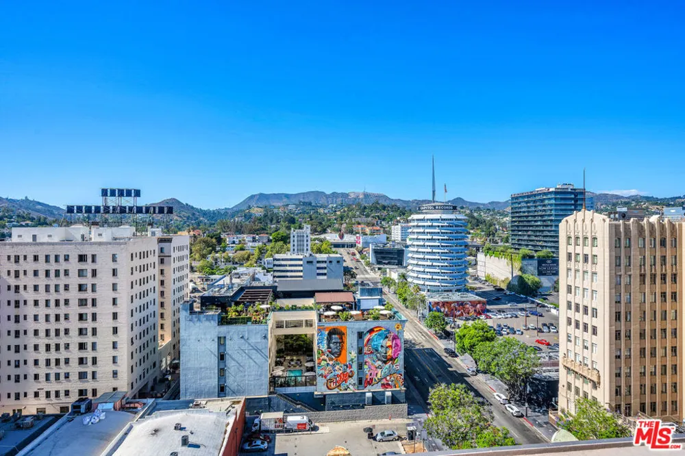 1645 Vine Street #402 Los Angeles, CA 90028