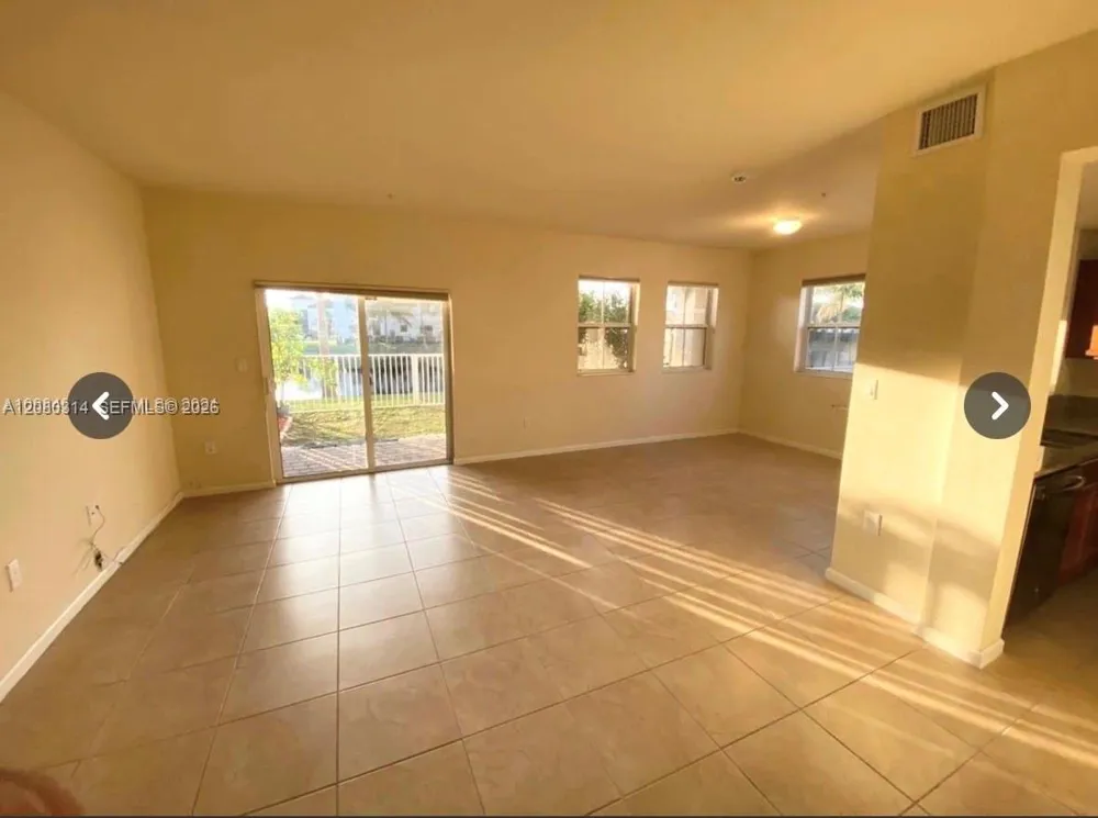 8650 97 Ave #108 Doral, FL 33178