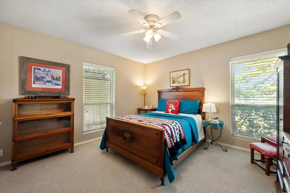 1032 E Enon Avenue Everman, TX 76140