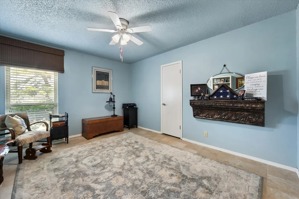 1032 E Enon Avenue Everman, TX 76140