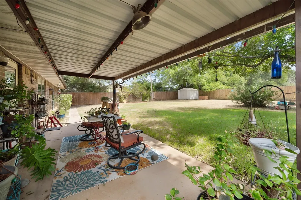 1032 E Enon Avenue Everman, TX 76140