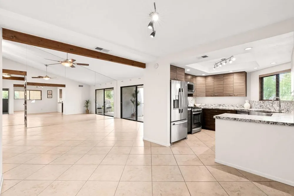 3155 E Ramon Road #802 Palm Springs, CA 92264