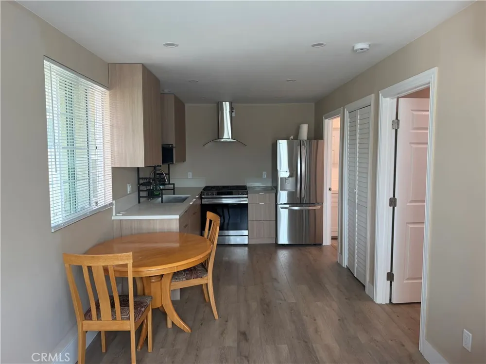 10530 Rubio Avenue #1/2 Granada Hills, CA 91344