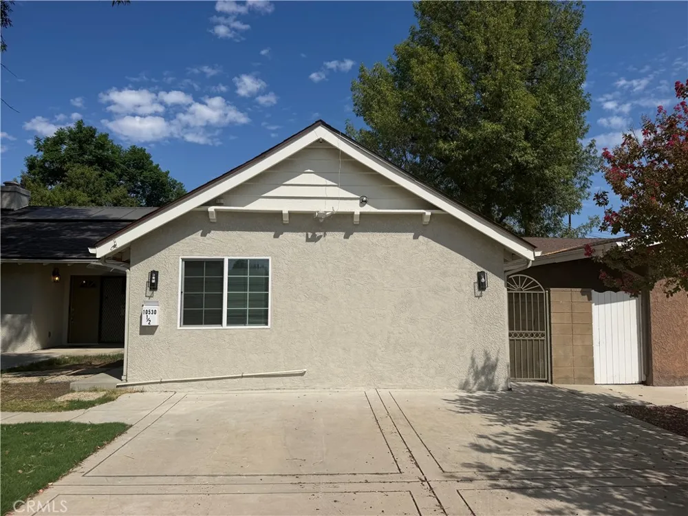 10530 Rubio Avenue #1/2 Granada Hills, CA 91344