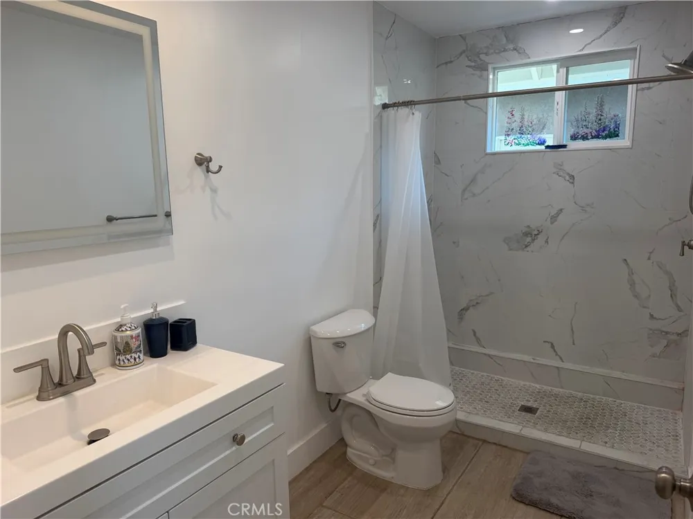 10530 Rubio Avenue #1/2 Granada Hills, CA 91344