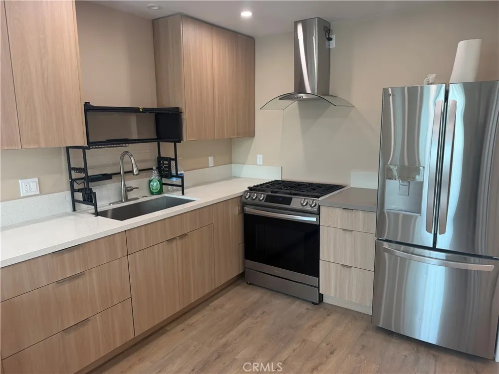 10530 Rubio Avenue #1/2 Granada Hills, CA 91344
