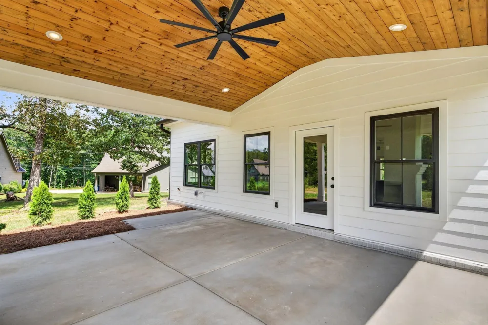 6855 Sawyer Road Signal Mountain, TN 37377