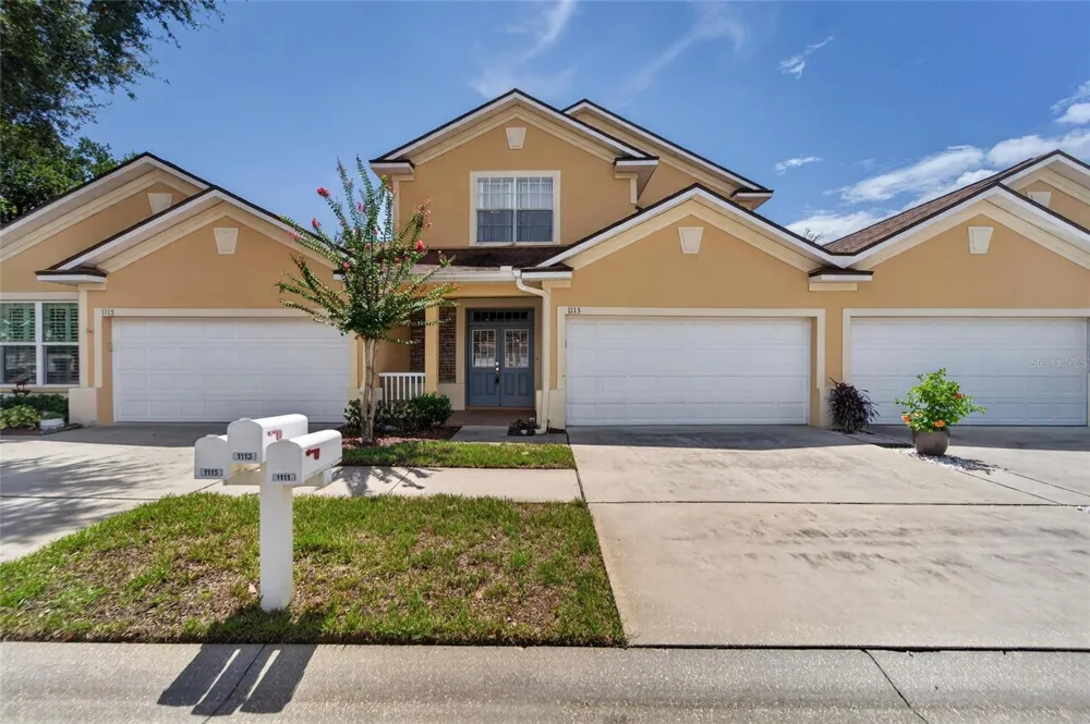 1113 SAVANNAH LANDINGS AVENUE Valrico, FL 33596