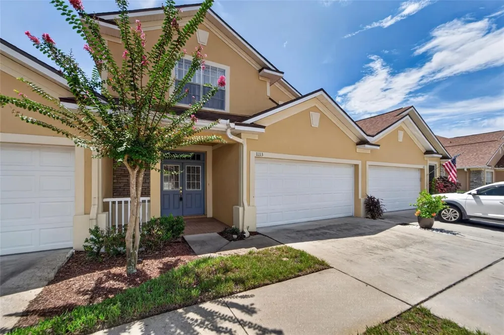 1113 SAVANNAH LANDINGS AVENUE Valrico, FL 33596