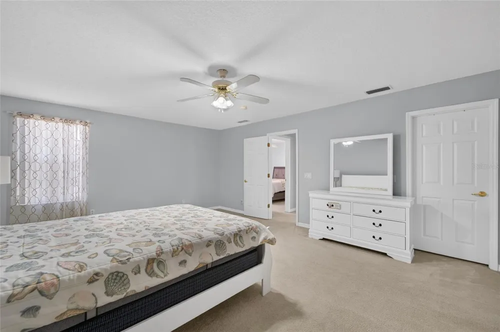 1113 SAVANNAH LANDINGS AVENUE Valrico, FL 33596