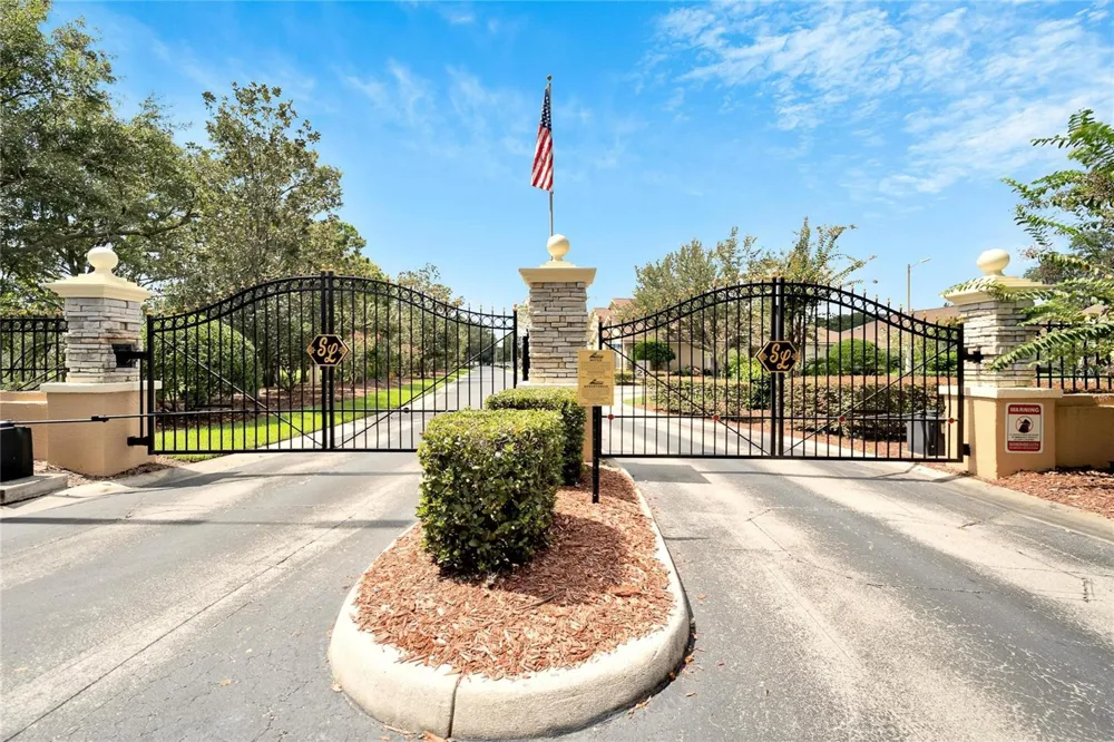 1113 SAVANNAH LANDINGS AVENUE Valrico, FL 33596