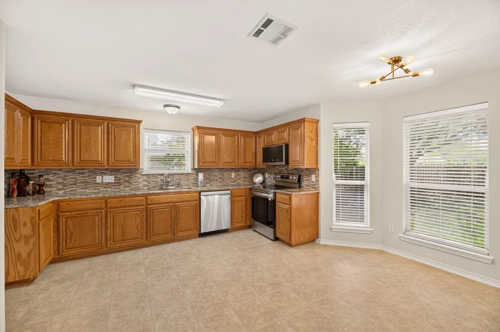 1604 Prickly Pear Street Lockhart, TX 78644