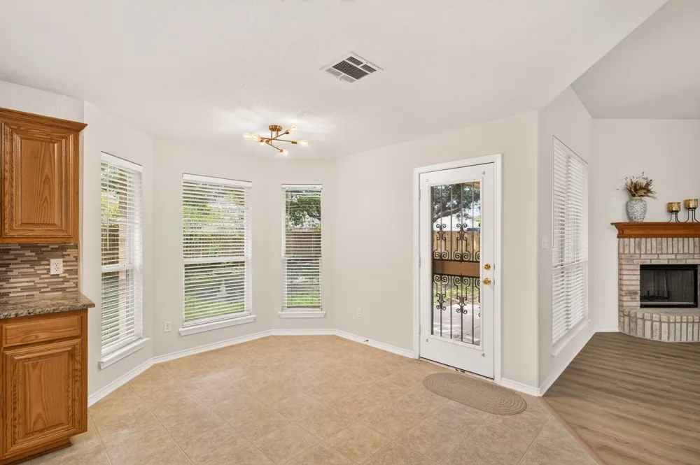 1604 Prickly Pear Street Lockhart, TX 78644
