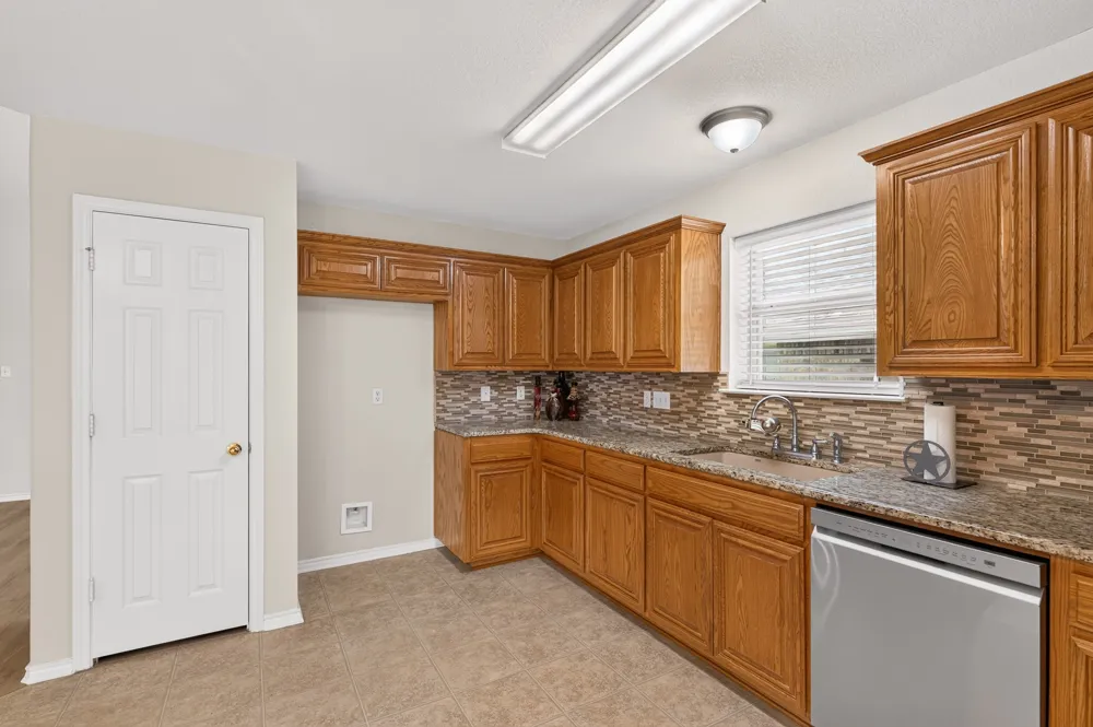 1604 Prickly Pear Street Lockhart, TX 78644