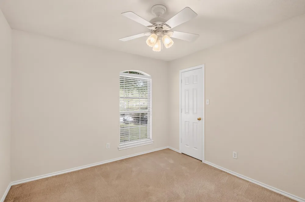 1604 Prickly Pear Street Lockhart, TX 78644