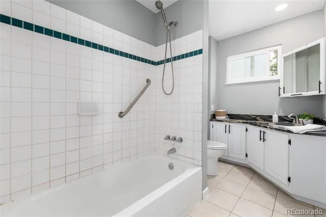 9525 W 11th Avenue Lakewood, CO 80215