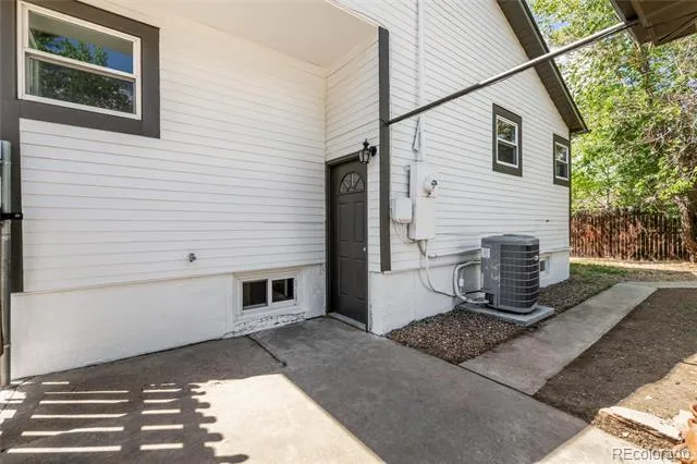 9525 W 11th Avenue Lakewood, CO 80215