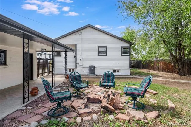 9525 W 11th Avenue Lakewood, CO 80215