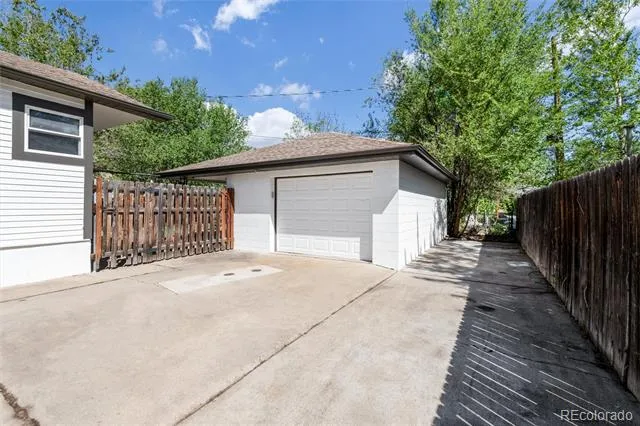 9525 W 11th Avenue Lakewood, CO 80215