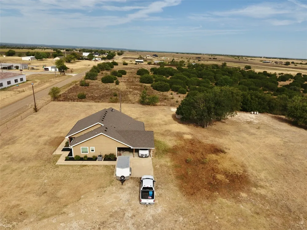 3740 CR 127 Gatesville, TX 76528