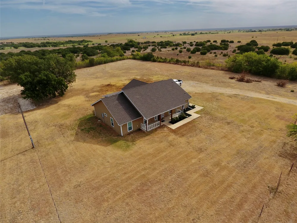 3740 CR 127 Gatesville, TX 76528
