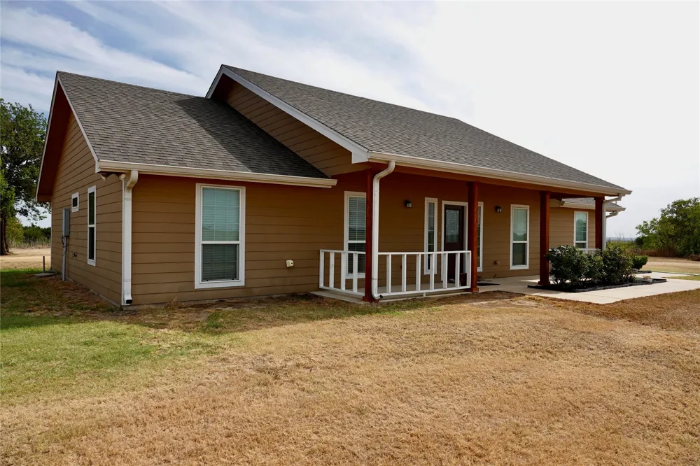 3740 CR 127 Gatesville, TX 76528
