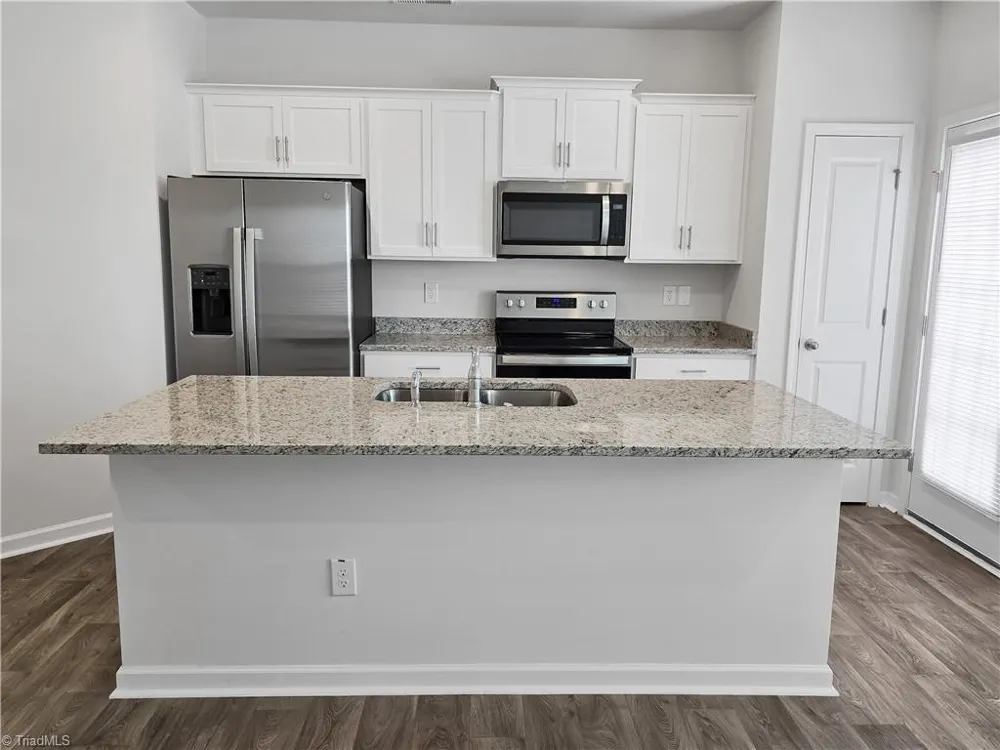 1108 Evelynnview Lane Kernersville, NC 27284