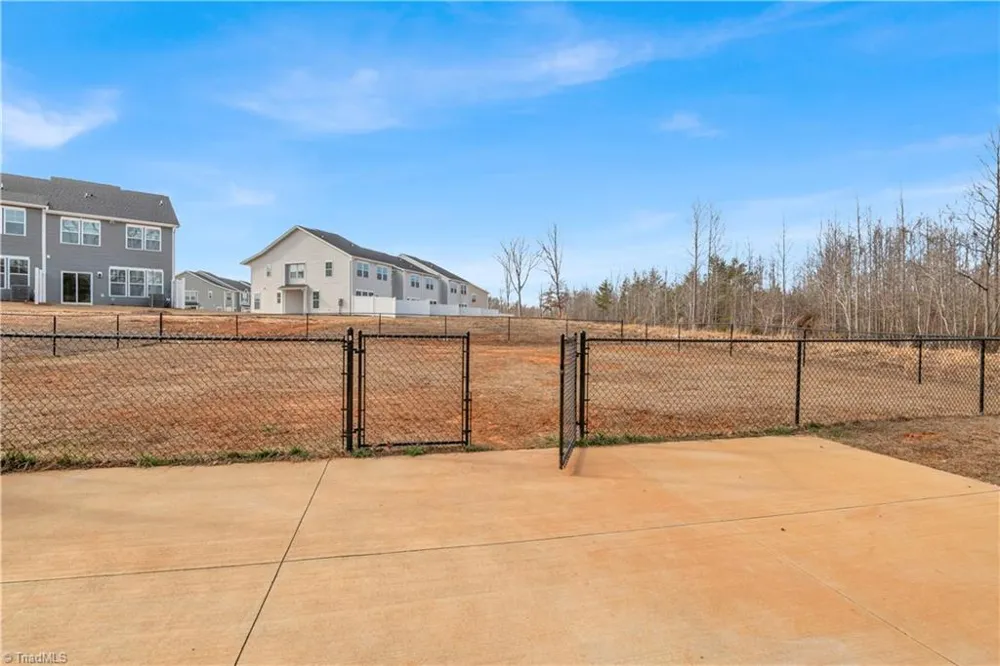 1108 Evelynnview Lane Kernersville, NC 27284