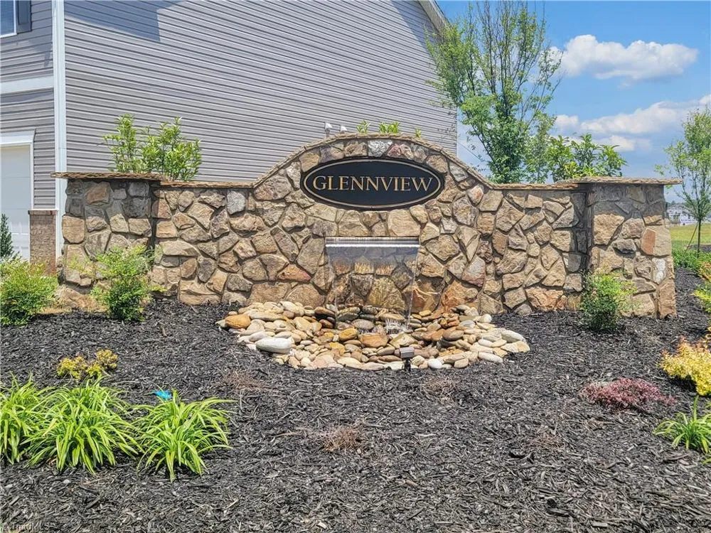 1108 Evelynnview Lane Kernersville, NC 27284
