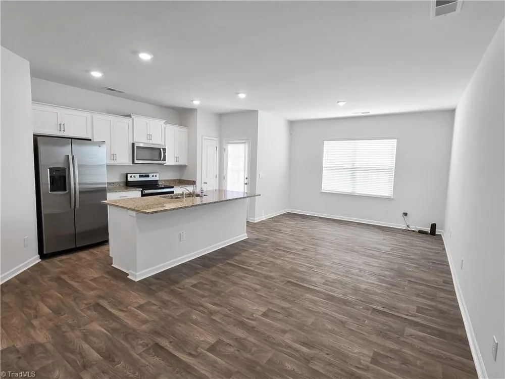 1108 Evelynnview Lane Kernersville, NC 27284