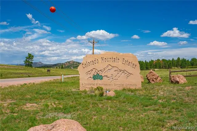 384 Insmont Lane Florissant, CO 80816