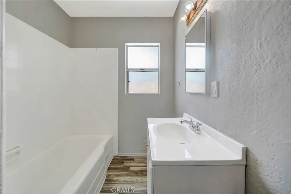 44258 Foxton Lancaster, CA 93535