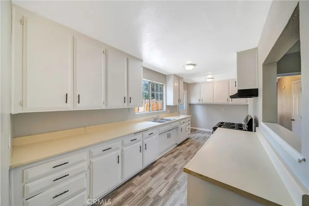 44258 Foxton Lancaster, CA 93535