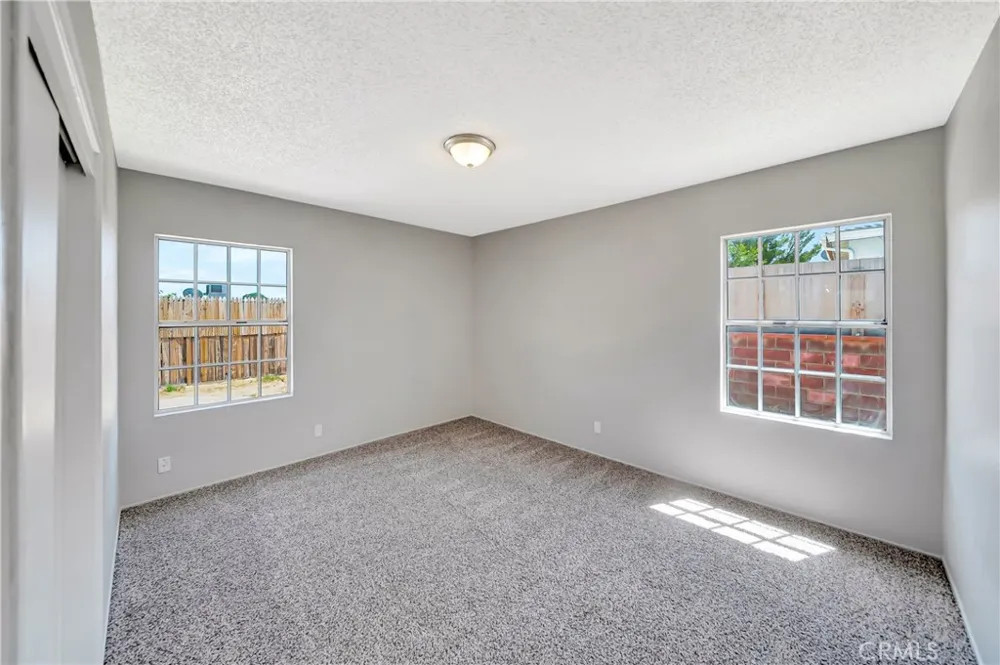 44258 Foxton Lancaster, CA 93535