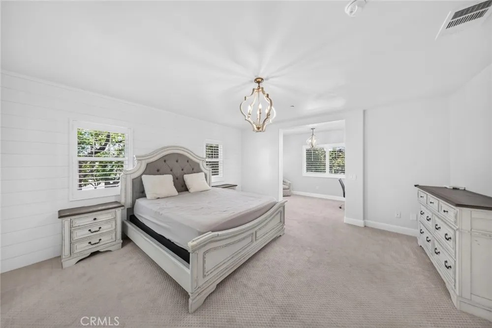 15 E Alegria Sierra Madre, CA 91024