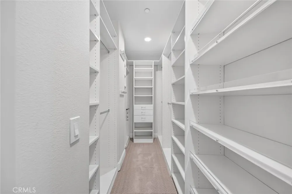 15 E Alegria Sierra Madre, CA 91024