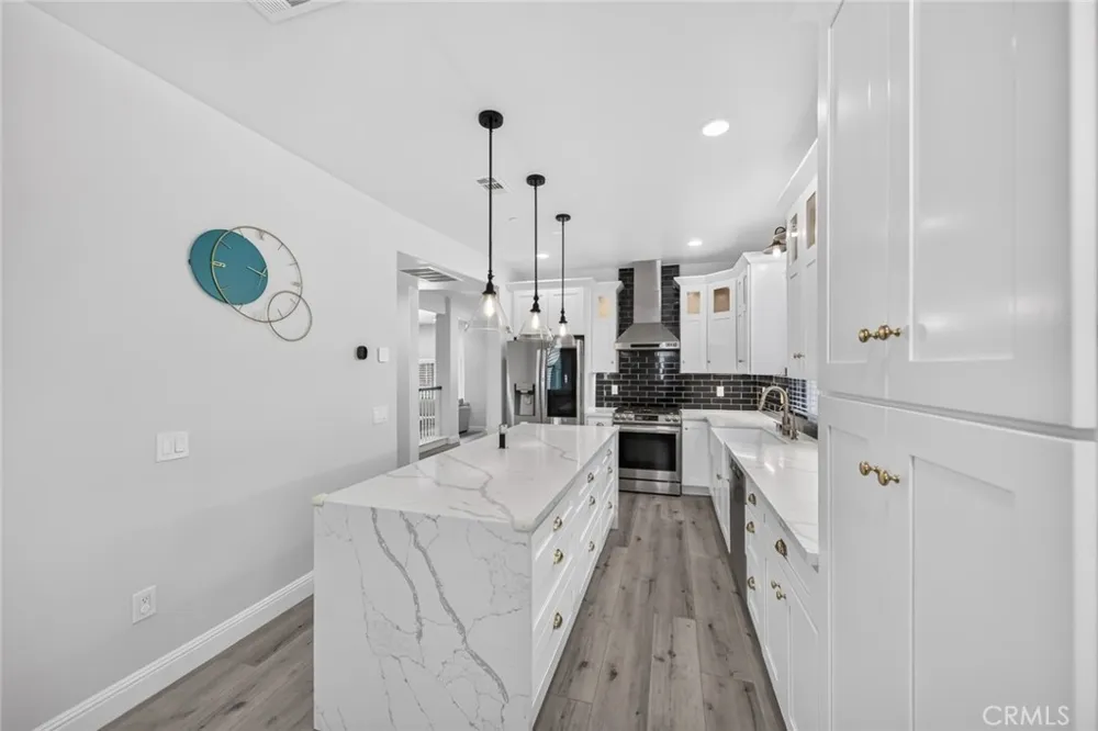 15 E Alegria Sierra Madre, CA 91024
