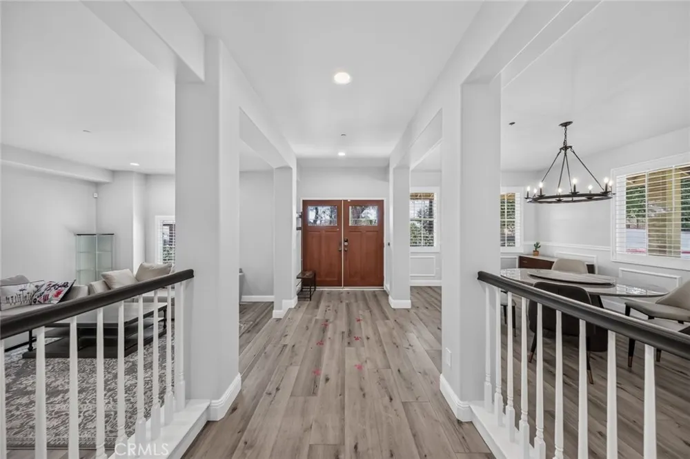 15 E Alegria Sierra Madre, CA 91024
