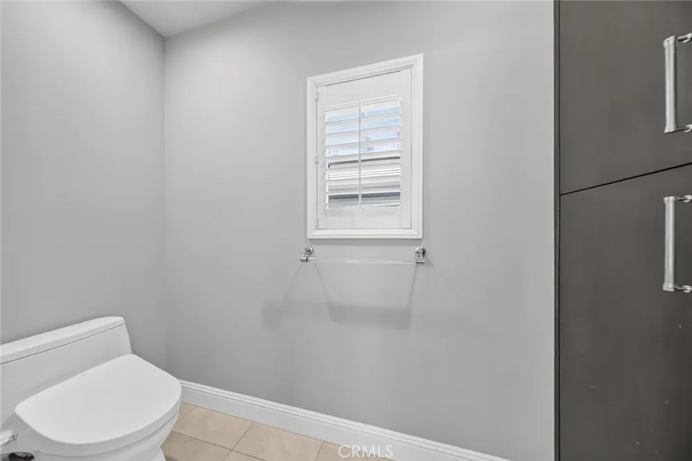 15 E Alegria Sierra Madre, CA 91024