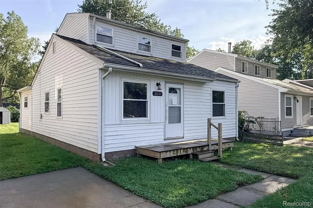 26137 Superior Road Taylor City, MI 48180