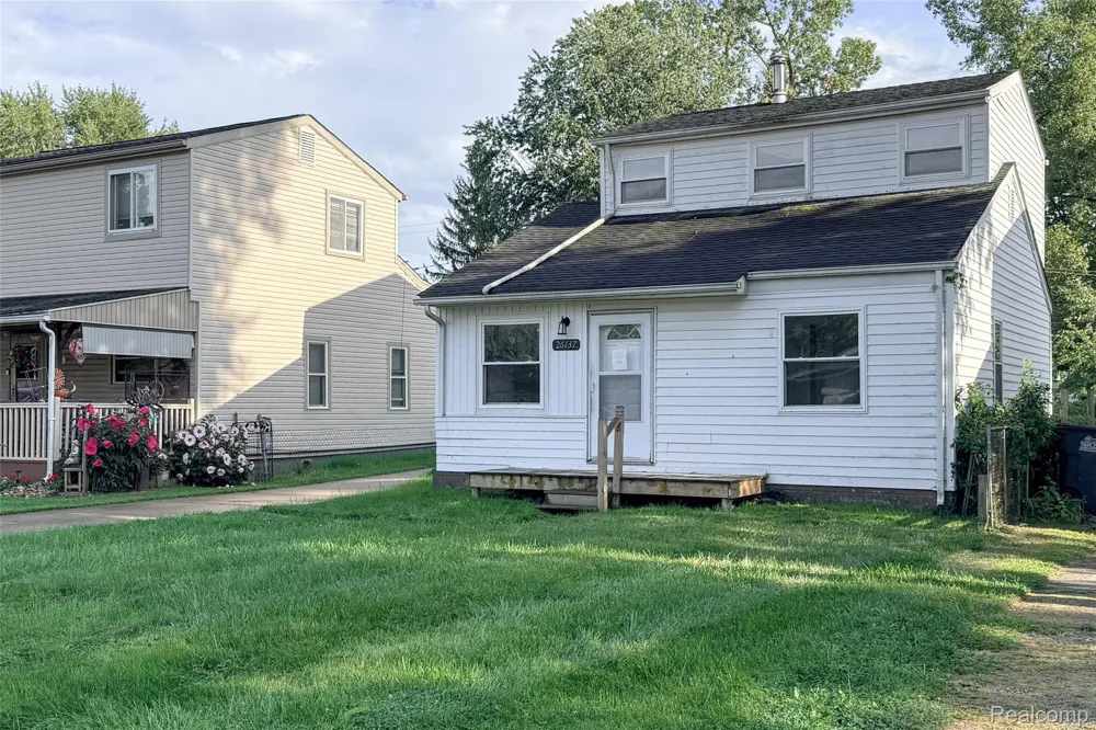 26137 Superior Road Taylor City, MI 48180