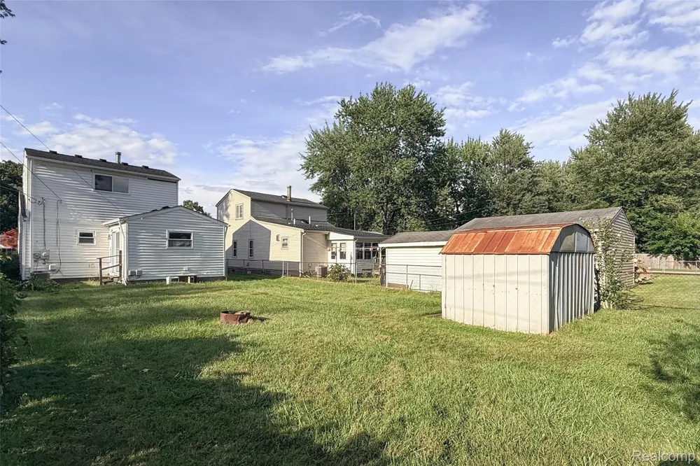26137 Superior Road Taylor City, MI 48180